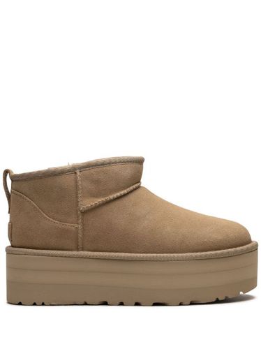 Bottines 50mm Classic Ultra Mini Platform 'Mustard Seed' - UGG - Modalova