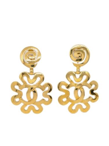 Boucles d'oreilles clip à breloque fleur (1995) - CHANEL Pre-Owned - Modalova