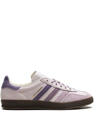 X Kith Classics baskets Gazelle Indoor 'Ash Purple' - adidas - Modalova