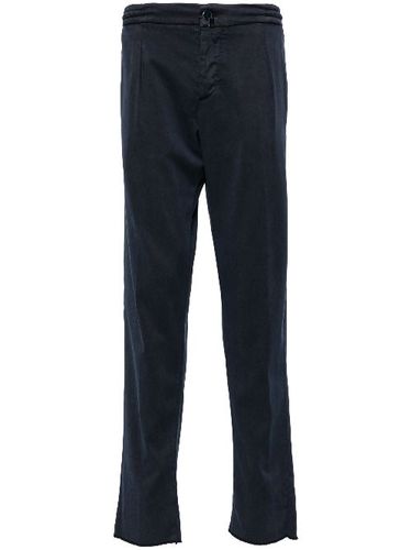 Pantalon fuselé à design plissé - Kiton - Modalova