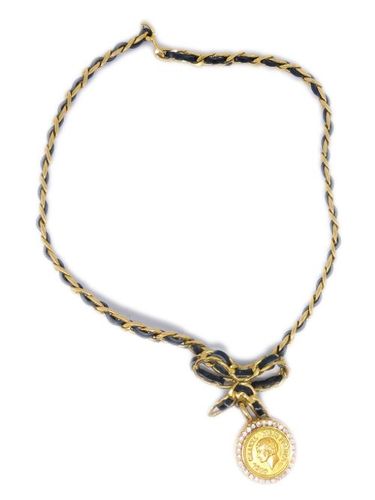 Collier à médaillon Bow (1996) - CHANEL Pre-Owned - Modalova