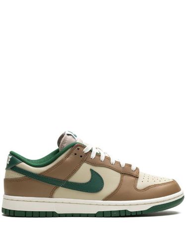 Baskets Dunk Retro 'Rattan/Gorge Green' - Nike - Modalova