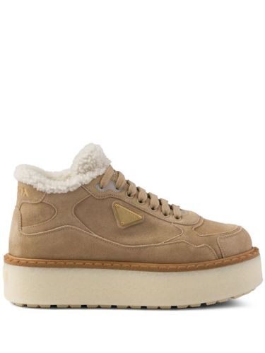 Baskets mi-montantes en daim - Prada - Modalova
