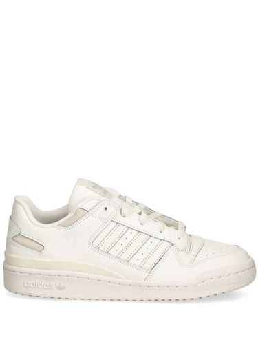 Adidas baskets Forum - Tons neutres - adidas - Modalova