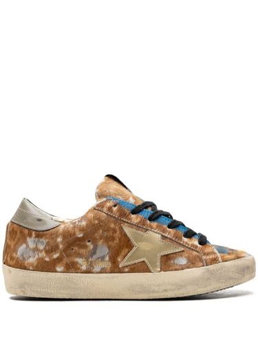 Baskets Super-Star 'Leo Hazelnut/Light Grey/Gold/Grey/Blue' - Golden Goose - Modalova