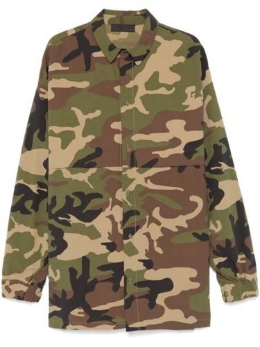 Surchemise à motif camouflage - FEAR OF GOD ESSENTIALS - Modalova