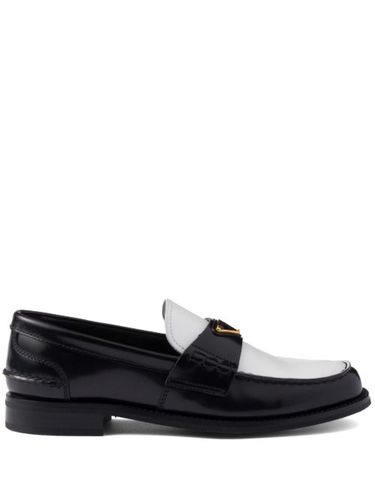 Mocassins bicolores en cuir à effet brossé - Prada - Modalova