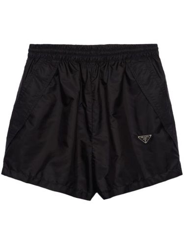 Prada short à plaque logo - Noir - Prada - Modalova