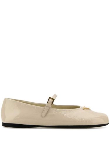 Ballerines en cuir verni - Prada - Modalova