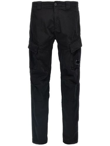 Pantalon cargo à patch logo - C.P. Company - Modalova