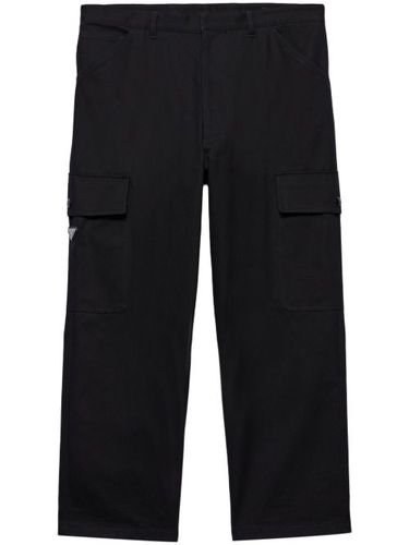 Pantalon à logo triangulaire - Prada - Modalova