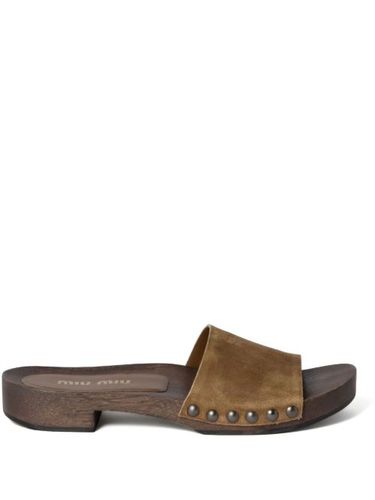 Mules en daim à effet délavé - Miu Miu - Modalova