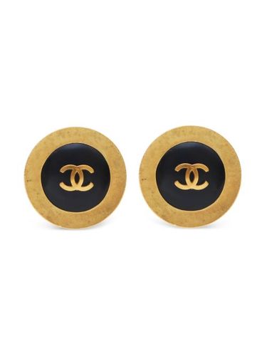 Boucles d'oreilles clips à logo CC (1994) - CHANEL Pre-Owned - Modalova