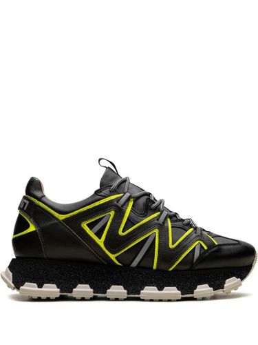 Baskets Trail-Tackling Lightning 'Black/Lightning Yellow' - Lanvin - Modalova