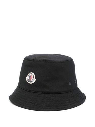 Moncler bob à patch logo - Noir - Moncler - Modalova