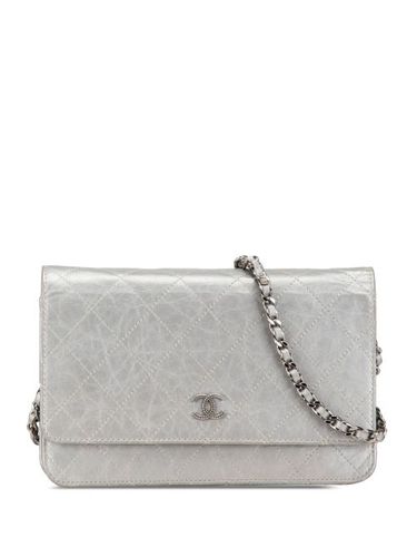 Portefeuille matelassé à bride en chaîne (2011) - CHANEL Pre-Owned - Modalova