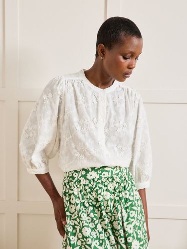 Blouse coton brodée fleurs 3D - Cyrillus - Modalova