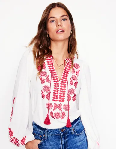 Top brodé Nia-Blanc, rouge baie - Boden - Modalova