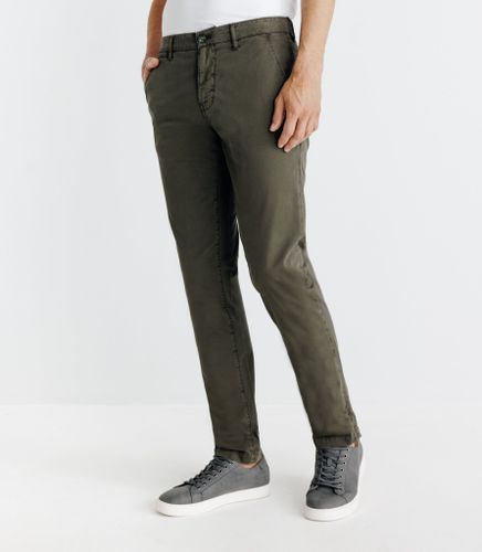 IZAC - Pantalon chino kaki - IZAC - Modalova