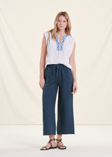 Pantalon 7/8ème bleu pétrole en lin - La Fée Maraboutée - Modalova