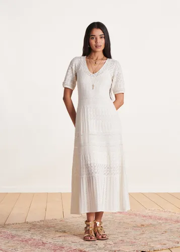 Robe longue écrue en maille pointelle manches courtes - La Fée Maraboutée - Modalova