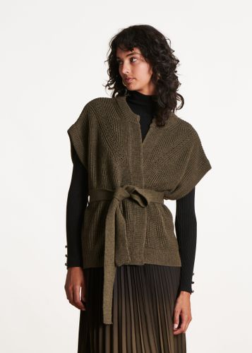 Gilet ceinturé en maille côtes perlées kaki - La Fée Maraboutée - Modalova