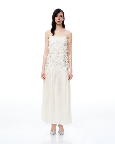 Robe longue Galadriel à sequins floraux 3D – Blanche - JW PEI - Modalova