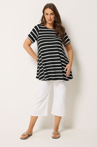 Tshirt Trapèze Côtelé Noir À Rayures Size 46 - Yours - Modalova