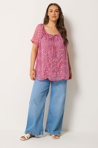 Blouse Manches Courtes À Plis Nervurés Rose À Fleurs Size 48 - Yours - Modalova
