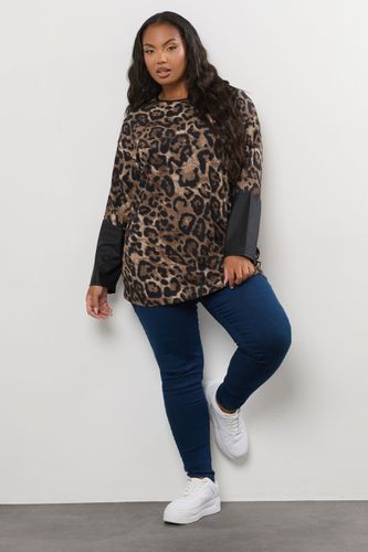 Haut À Manches En Similicuir Imprimé Léopard Size 50-52 - Yours - Modalova