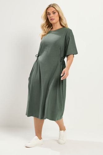 Robe Milongue Kaki À Nouer Sur Le Devant Size 62-64 - Yours - Modalova