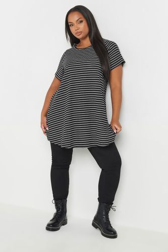 Top Noir & Blanc Design Rayures Nervuré Volanté Size 46 - Yours - Modalova