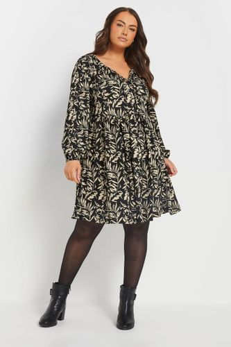 Curve Robe Courte Texturée Noire À Imprimé Feuilles Size 54-56 - Yours - Modalova