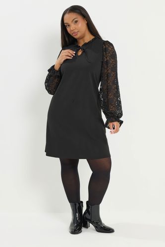 Robe Courte Noire En Dentelle Size 48 - Yours - Modalova