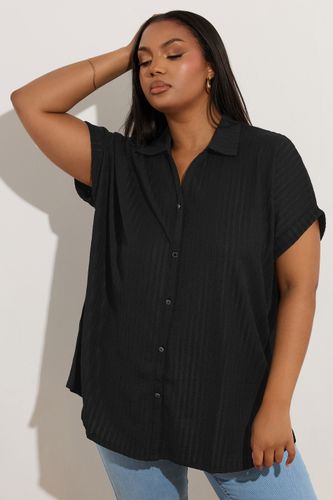 Chemisier Noir Texturé Manches Courtes Size 48 - Yours - Modalova