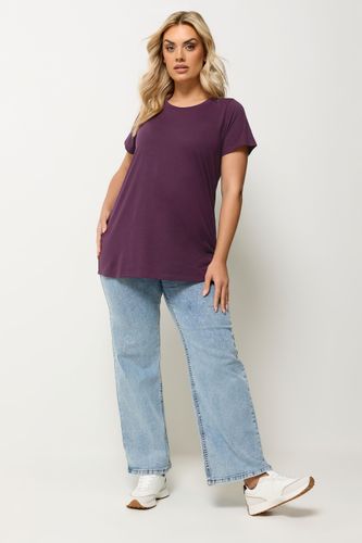 Tshirt Basique Violet Foncé Size 62-64 - Yours - Modalova