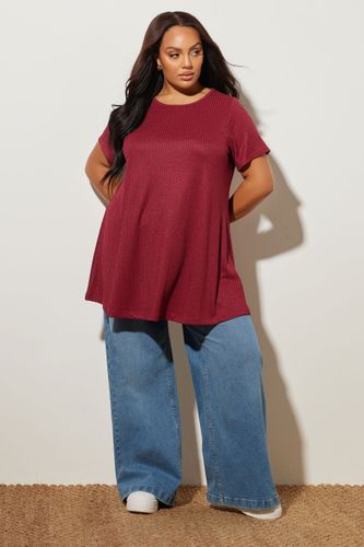 Curve Tshirt Rouge Côtelé Doux Au Toucher Size 54-56 - Yours - Modalova