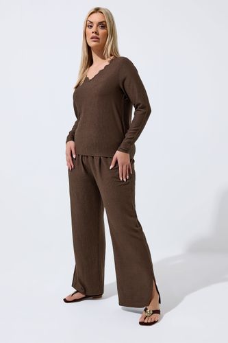 Top Texturé Marron À Bordure En Dentelle Size 50-52 - Limited Collection - Modalova