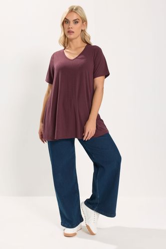 Top Évasé En Maille Côtelée Bordeaux Size 62-64 - Yours - Modalova