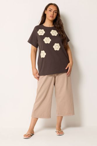 Tshirt Marron Chocolat À Marguerites Appliquées Size 62-64 - Yours - Modalova