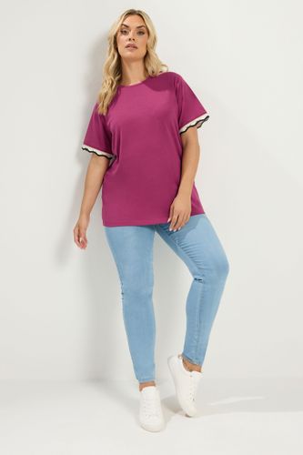 Tshirt Rose Foncé Métallisé Avec Bordures En Crochet Size 46 - Yours - Modalova