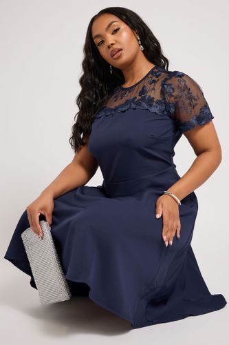Robe Midi Bleue Marine Encolure Brodée Floral Size 54-56 - Yours London - Modalova