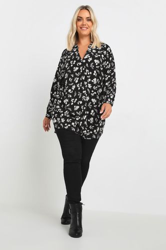 Blouse Noire & Blanche Design Floral Texturé Size 46 - Yours - Modalova