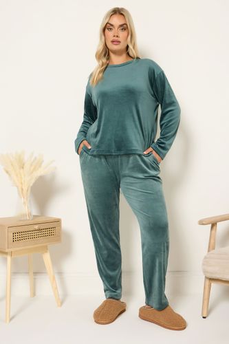 Ensemble De Pyjama Super Luxe Vert Size 46-48 - Yours - Modalova
