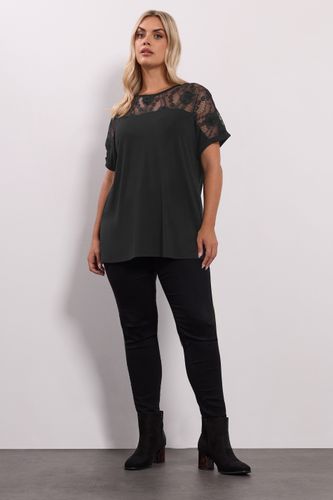 Tshirt Noir À Empiècements En Dentelle Florale Size 44 - Yours - Modalova