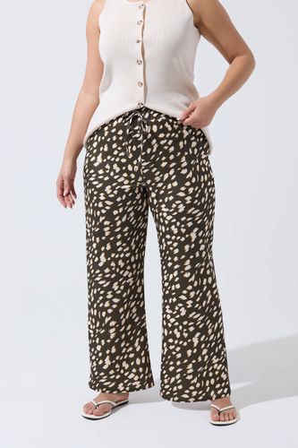 Pantalon Marron Chocolat À Imprimé Cerf Size 54-56 - Limited Collection - Modalova