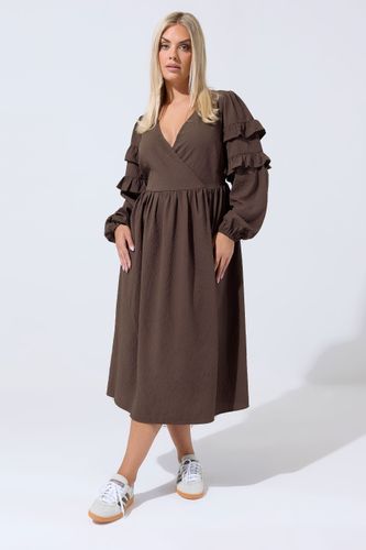 Robe À Volants Texturée Marron Size 46 - Limited Collection - Modalova