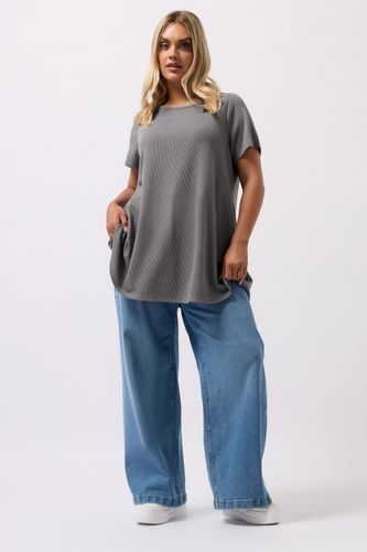 Tshirt Gris Côtelé Doux Au Toucher Size 48 - Yours - Modalova