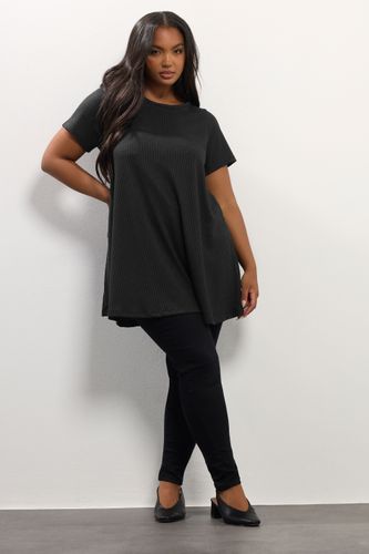 Haut Évasé Côtelé Noir Doux Au Toucher Size 44 - Yours - Modalova