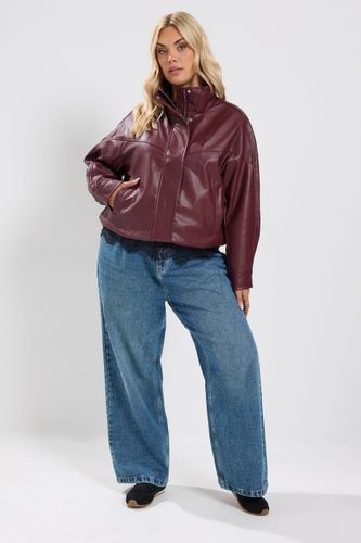 Veste À Col Cheminée En Similicuir Rouge Size 62-64 - Yours - Modalova